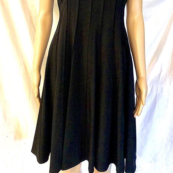 Calvin Klein Pleated Sift Lightweight Summer Dressy Dress ENC - Picture 4 of 4